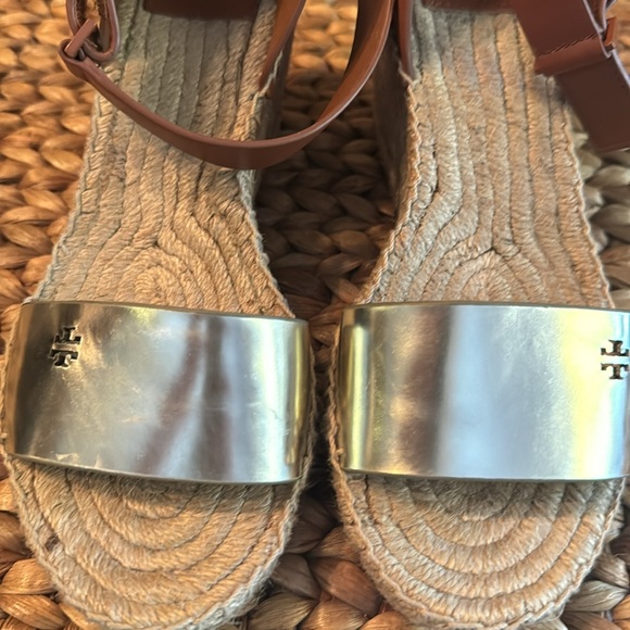 Tory burch pre loved size 8 - Picture 9 of 10